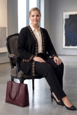 184281 SİYAH HIRKA AKRELİK