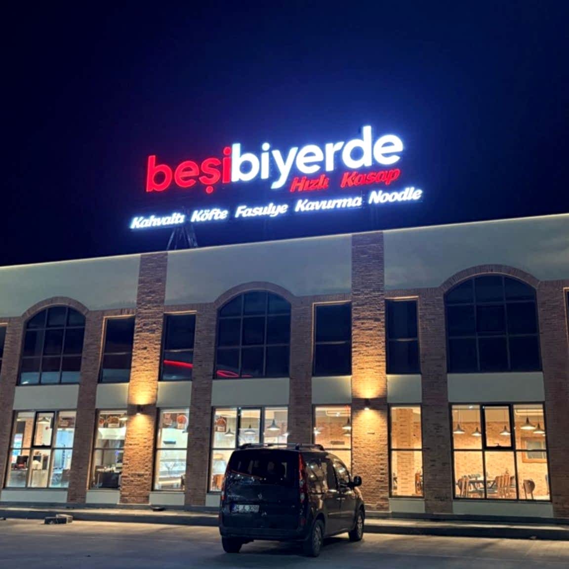 Beşibiyerde Çatı Tabelası